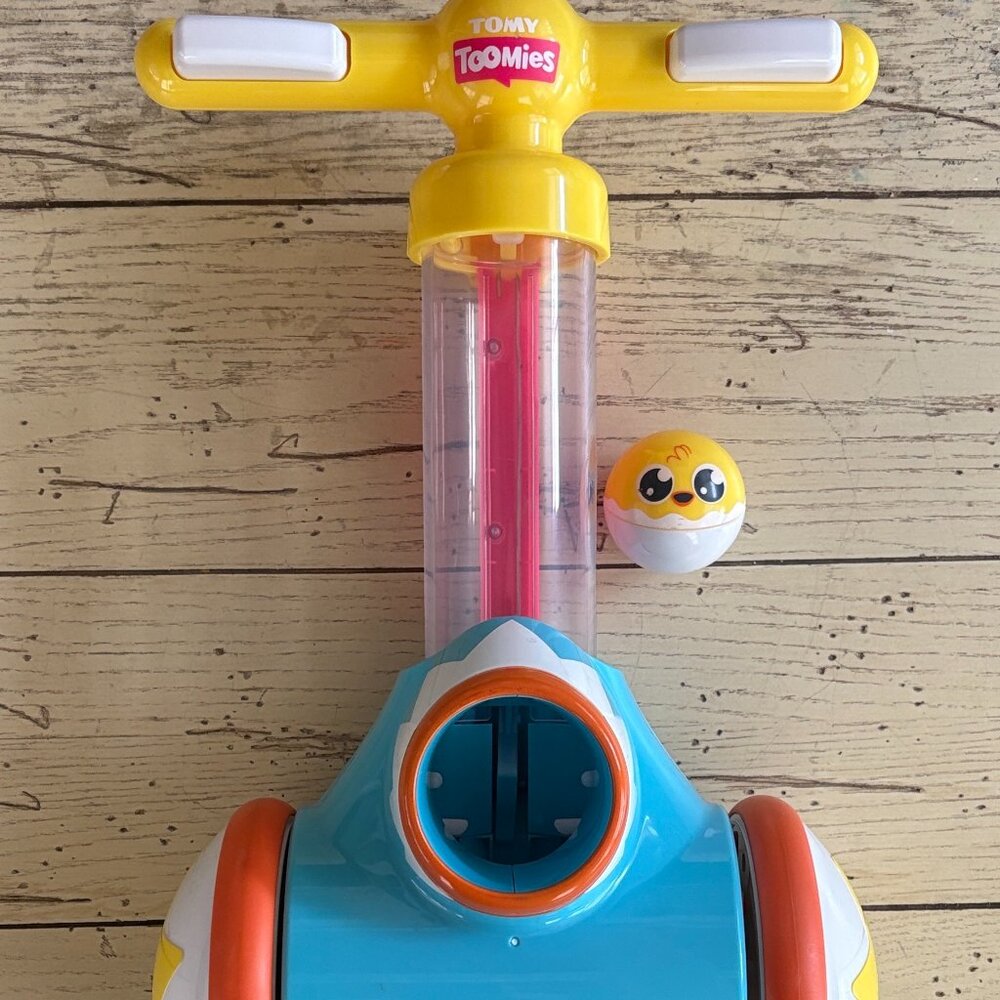 Tomy Toomies Pic and Pop Push Along Toy with Ball